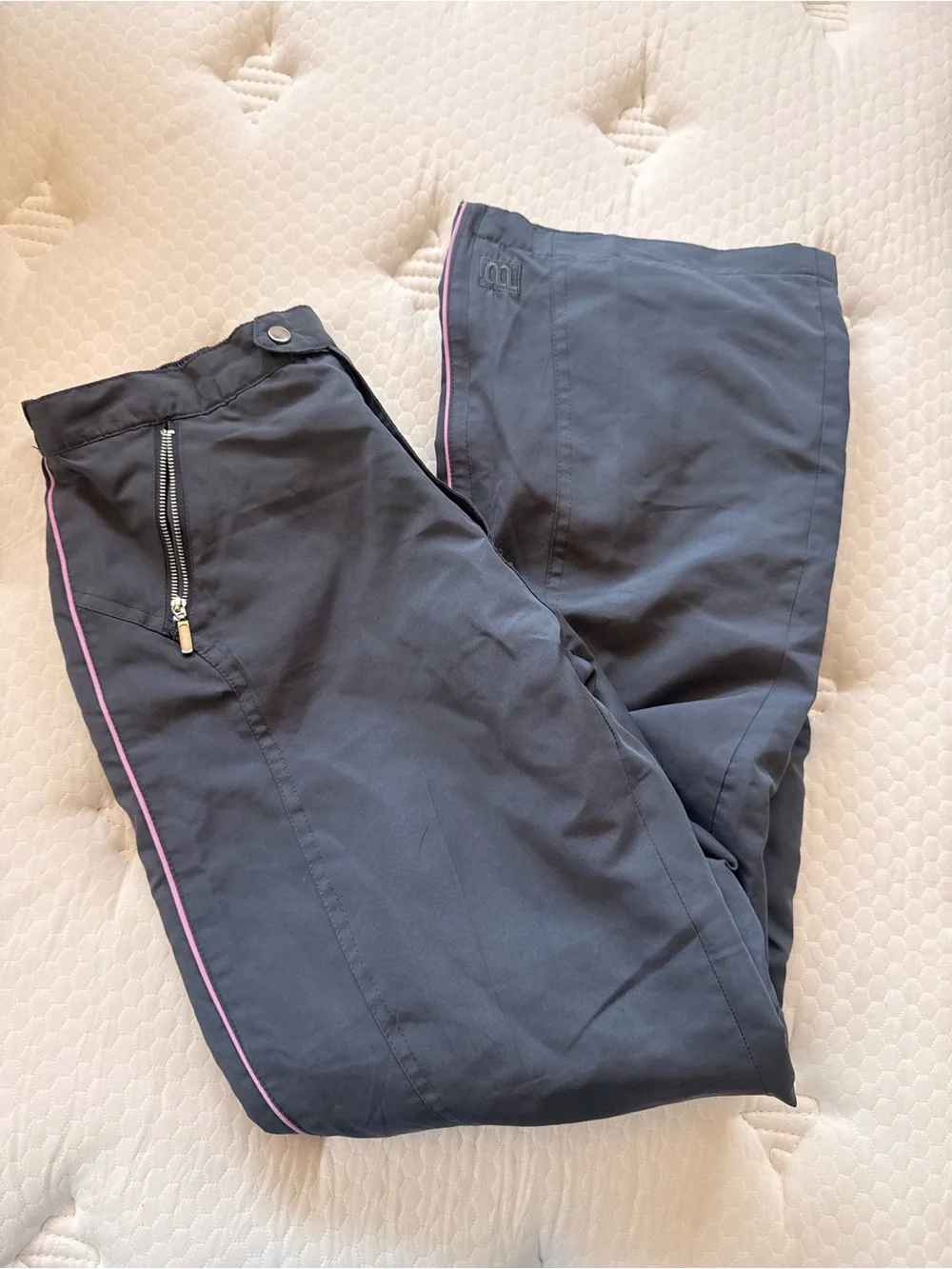 Wilson Men's Black Cargo Pants with Pink Trim - Picture 1 of 6
